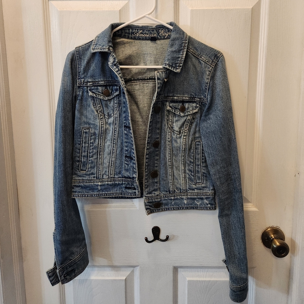 American Eagle Cropped Denim Jacket